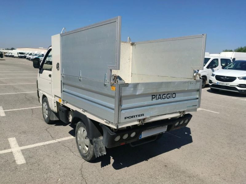 
								Piaggio Porter completo									